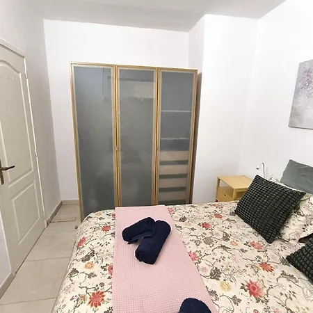 Rosa De Mar 1 - Parking, Pool, Beachfront, First Coastline, Tv Channels Appartamento