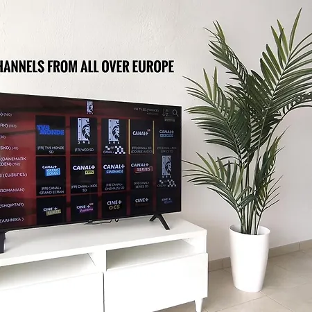 Rosa De Mar 1 - Parking, Pool, Beachfront, First Coastline, Tv Channels 칼라오살바헤