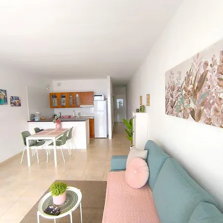 Rosa De Mar 1 - Parking, Pool, Beachfront, Tv Channels * Кальяо-Сальвахе