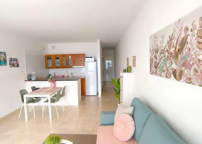 Rosa De Mar 1 - Parking, Pool, Beachfront, First Coastline, Tv Channels * Callao Salvaje