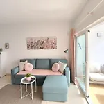 Apartment Rosa De Mar 1 - Parking, Pool, Beachfront, First Coastline, Tv Channels